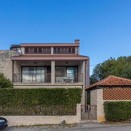 Appartement In Jadranovo