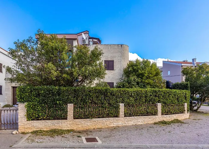 In יאדראנובו